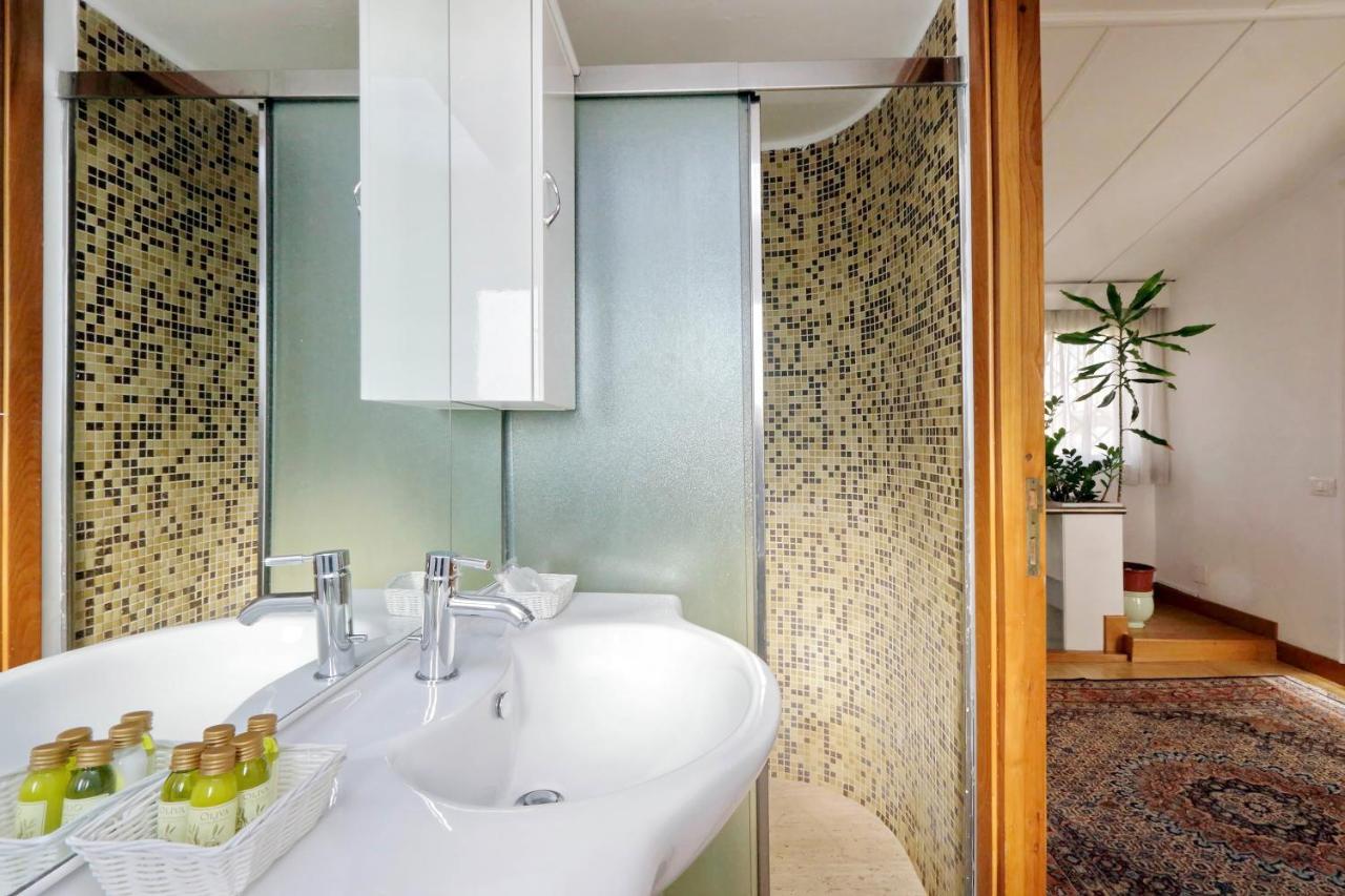 Frattina Family Romantic Superior Suite Exterior photo