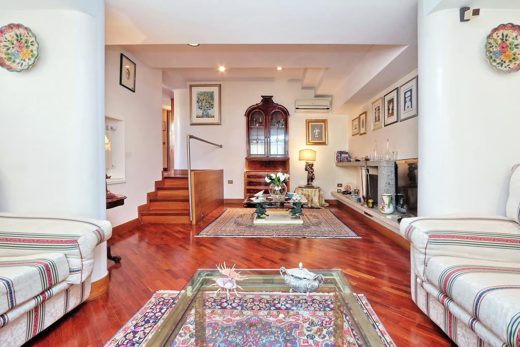 Frattina Family Romantic Superior Suite Exterior photo